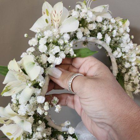 כתר לראש לבן