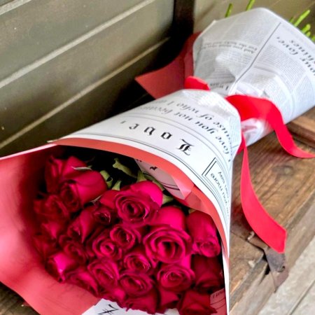 זר ורדים אהבה צמודה